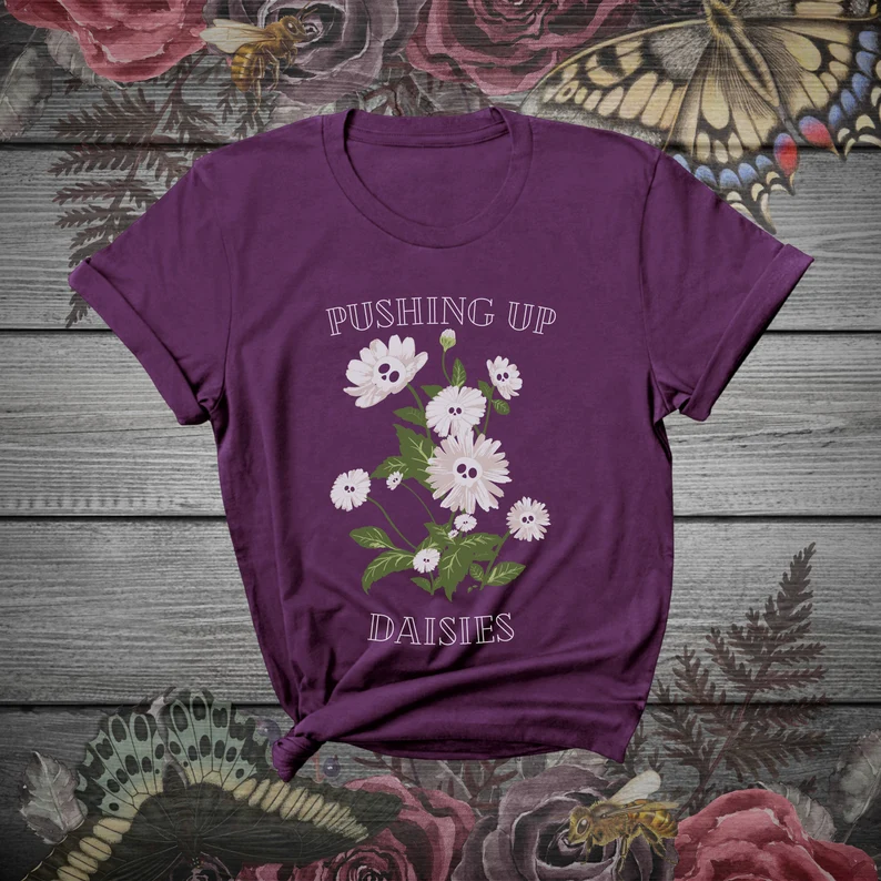 Pushing up daisies floral skull T-shirt