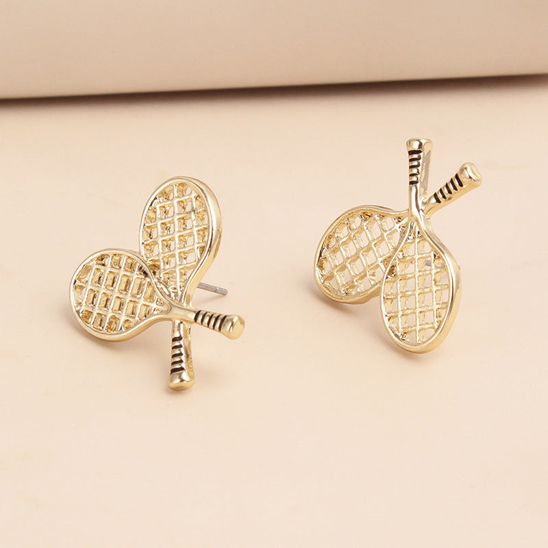 Fashionable and creative new hollow tennis racket earrings, set of 2