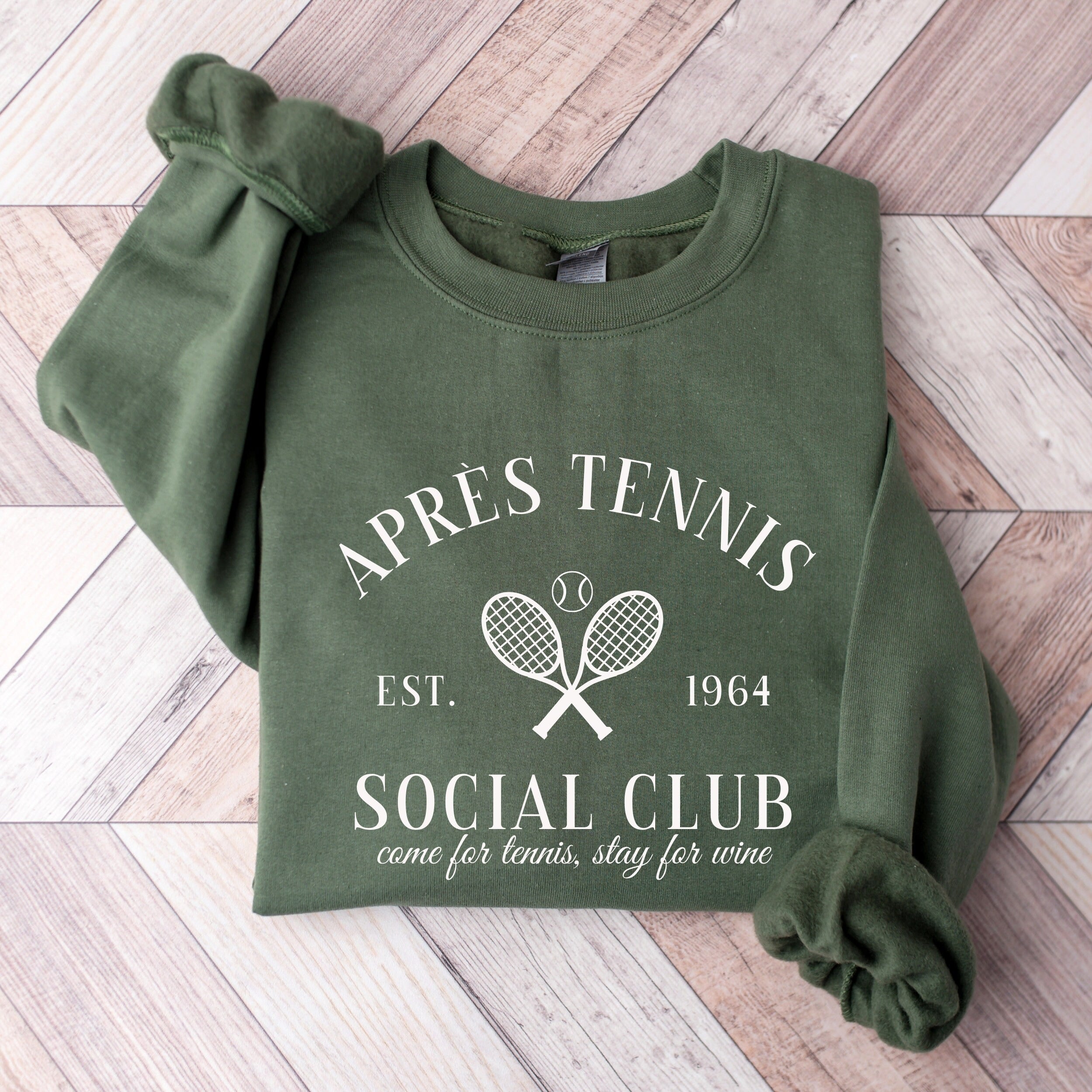 Apres Tennis ocial Club,Come For Tennis, Stay For Wine Sweatshirt