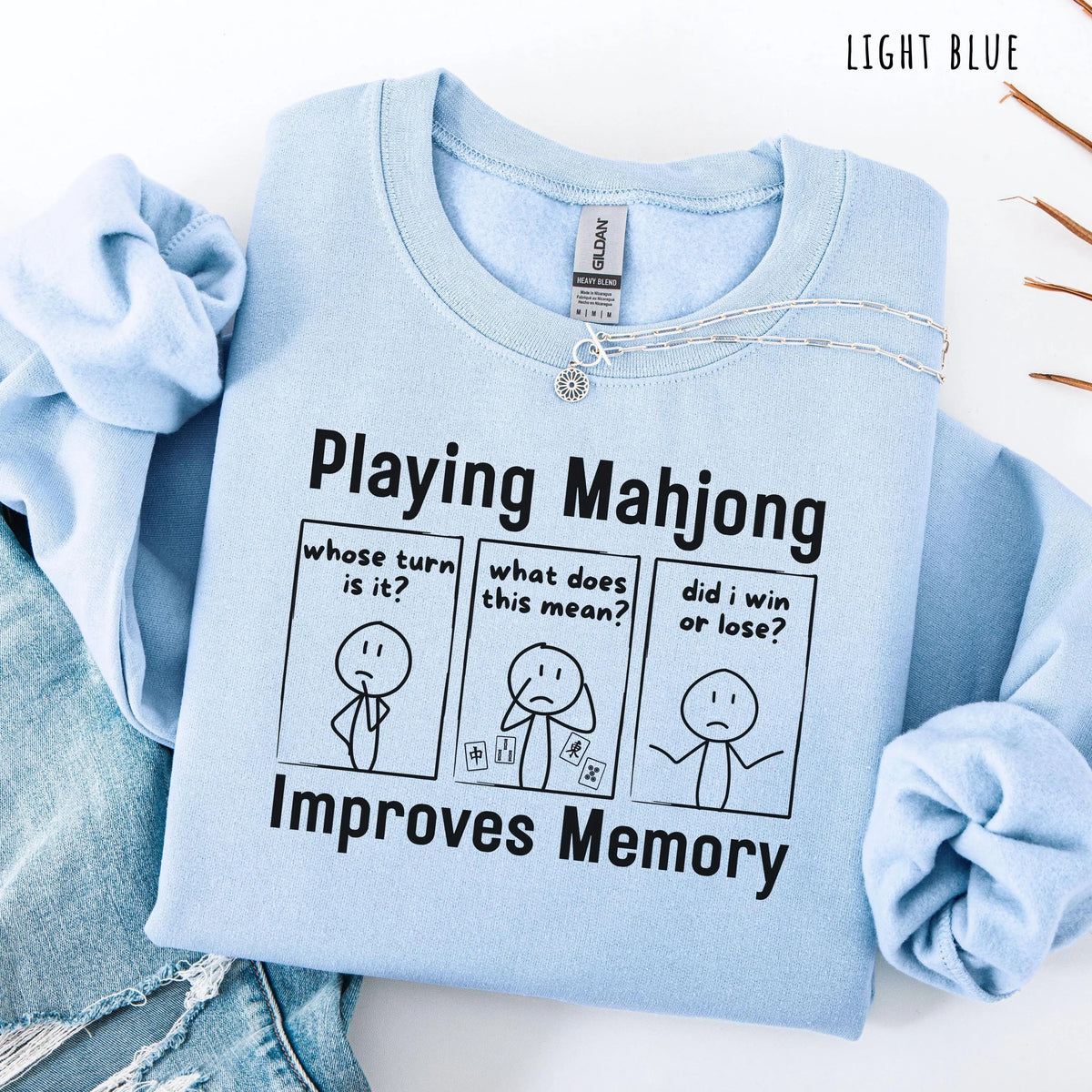 Comfort ColorsPlaying Mahjong Improves Memory Tshirt/sweatshirt