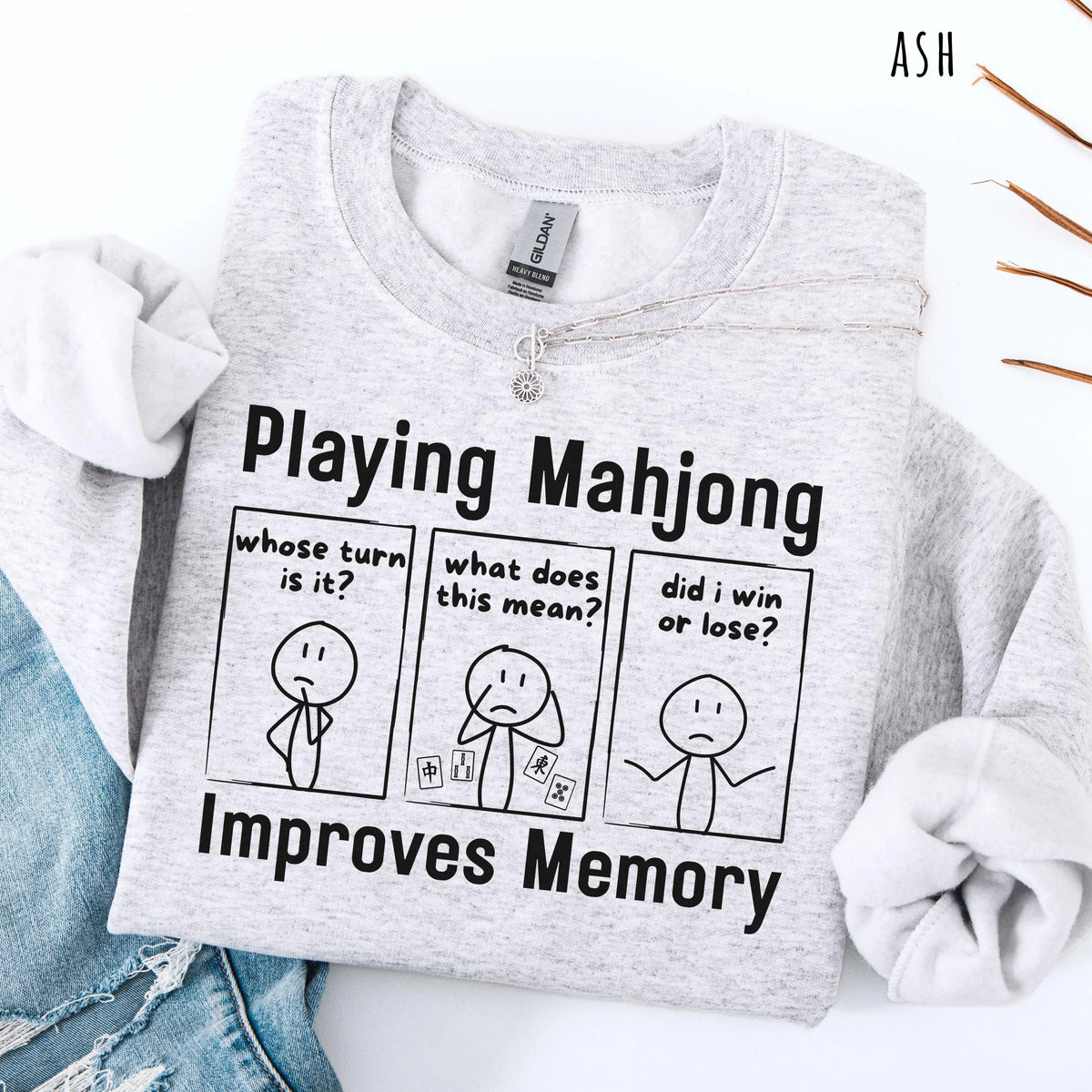 Comfort ColorsPlaying Mahjong Improves Memory Tshirt/sweatshirt