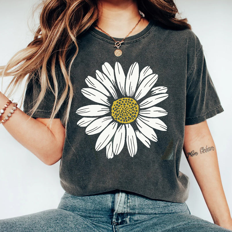 Daisy T-shirt