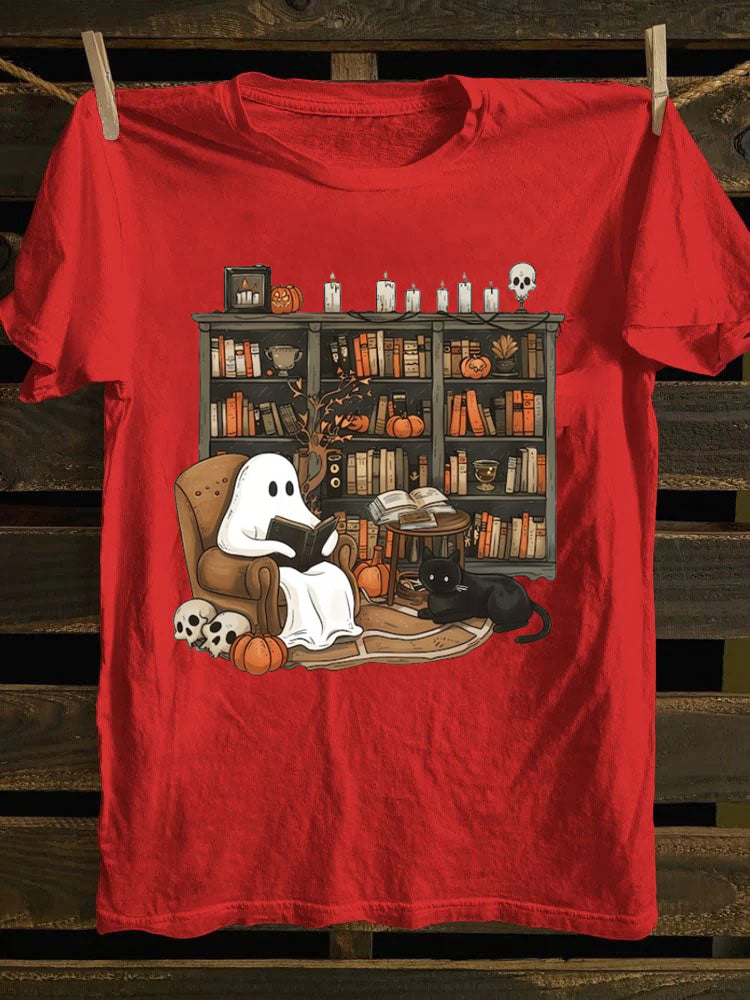 Retro Ghost Reading Books ，Librarian Ghost T-Shirt