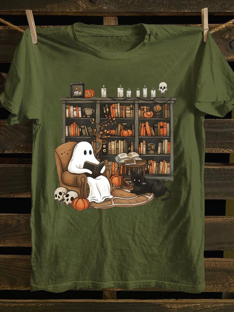 Retro Ghost Reading Books ，Librarian Ghost T-Shirt