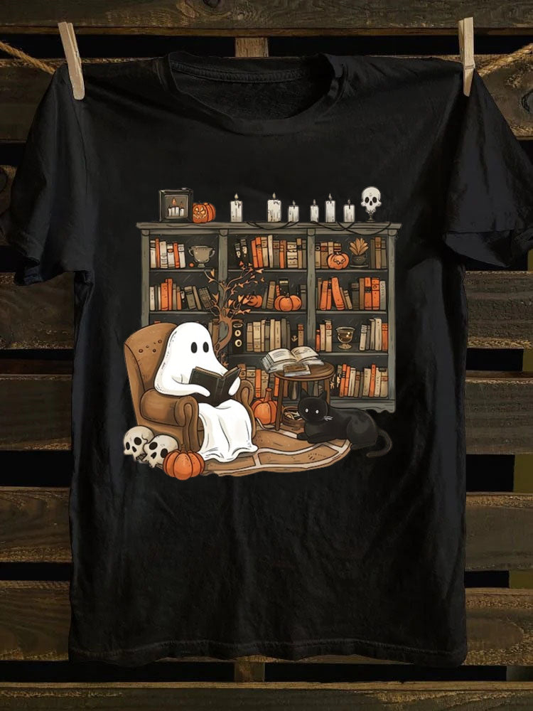 Retro Ghost Reading Books ，Librarian Ghost T-Shirt