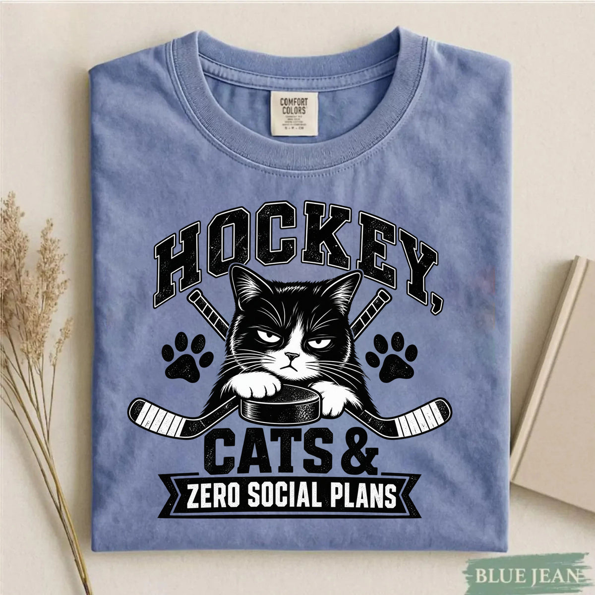 Comfort Colors Hockey, Cats & Zero Social Plans – Funny Cat Hockey T-Shirt