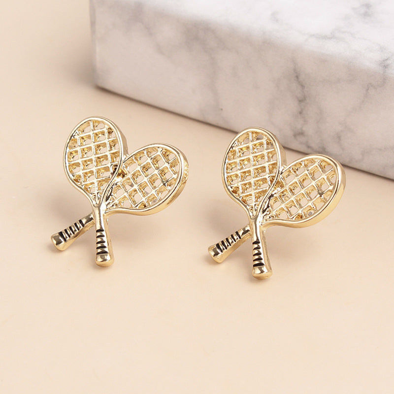 Fashionable and creative new hollow tennis racket earrings, set of 2