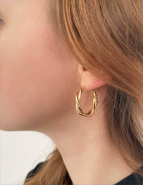 14K Gold Twisted Earrings(Note: Gifts are not sold separately！Only one pair is given per order！)