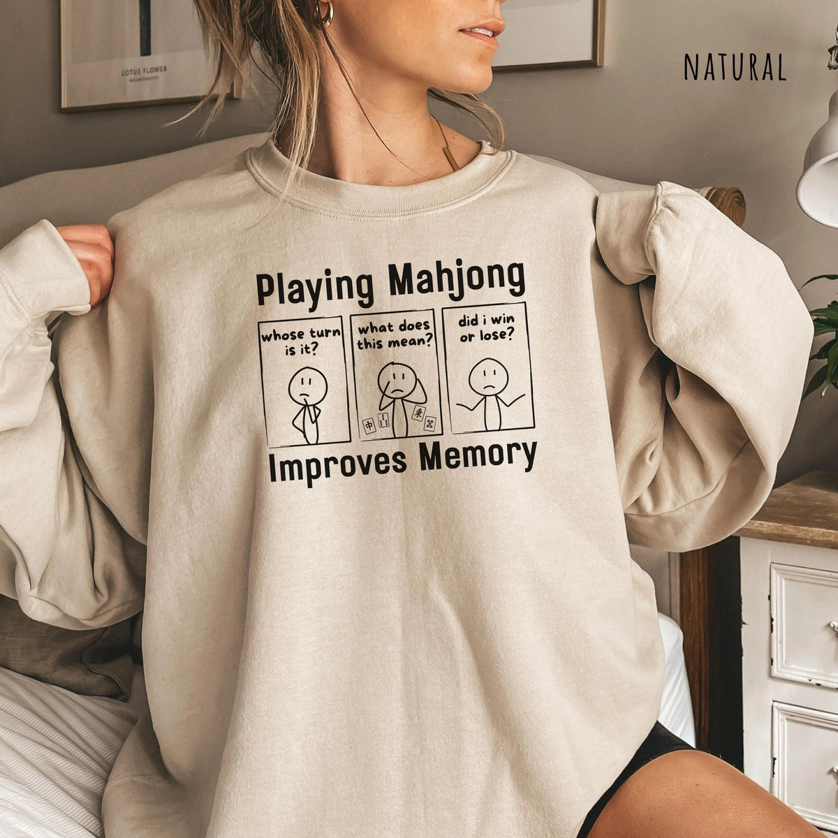 Comfort ColorsPlaying Mahjong Improves Memory Tshirt/sweatshirt