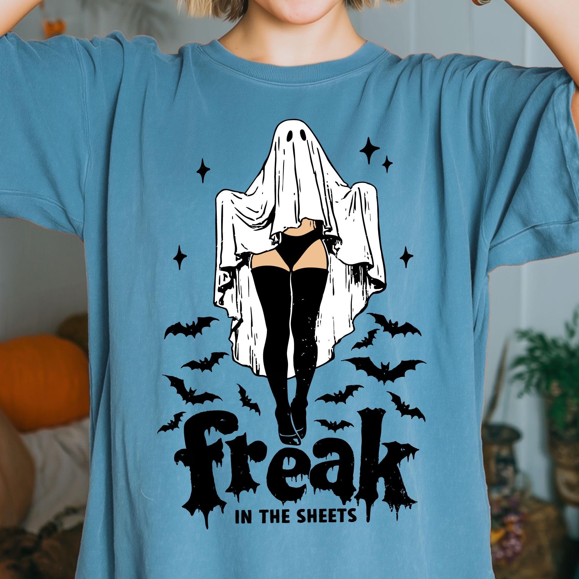 Funny Halloween sheet ghost  Unisex T-Shirt